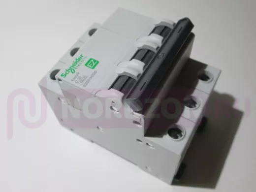 АВТ. ВЫКЛ. EASY 9 3П 20А С 4,5кА 400В =S= EZ9F34320 