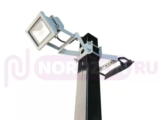 Кронштейн для двух прожекторов на квадратную трубу 60х60мм с отверстием "ХОП-217069" серый, сталь