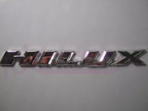 Эмблемма пластик в блистере надпись HILUX с наклоном хром 16x1,5 см